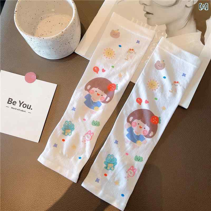 ・カテゴリ: 子供用マスク（またはフェイスカバー）・カラー展開: ストロベリーガール、スターダイナソー、ハート、ファイト、レインボー、スター、グッドラック、ベア、ストロベリーダック、カラフルベア・サイズ展開: フリーサイズ（2～10歳推奨）・主な素材: ポリエステル、再生繊維・素材含有量: ポリエステル 96%以上