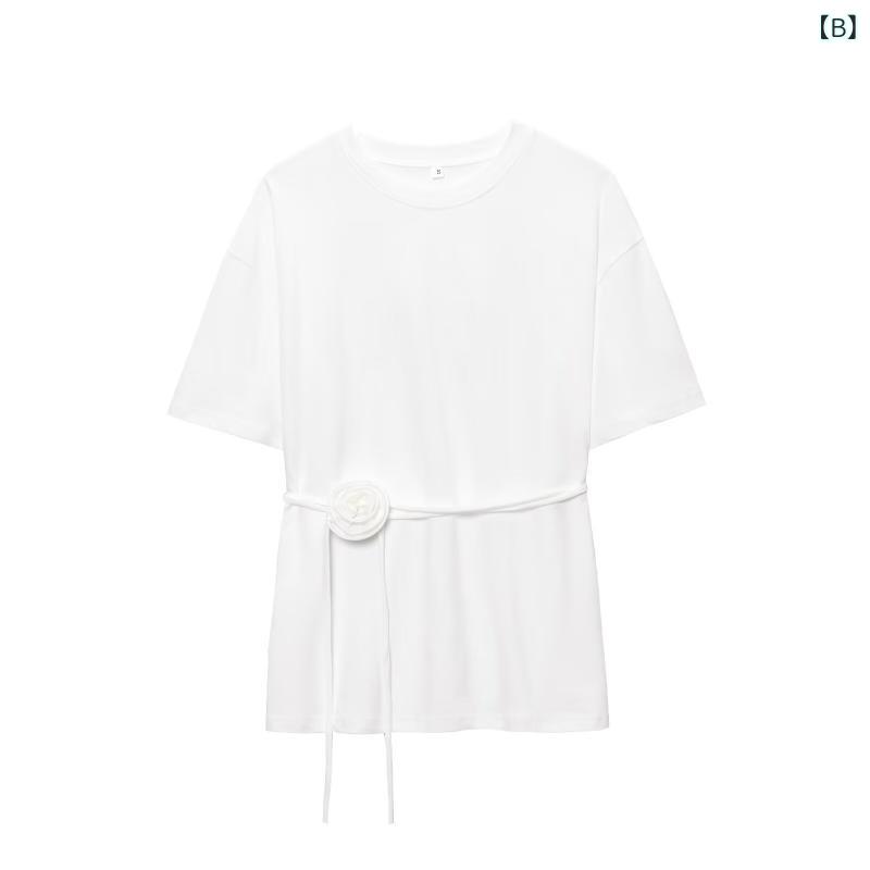 セキュアデポのTシャツ レディース 春夏 半袖 丸首 立体フラワーモチーフ バラ飾り カジュアル フェミニン おしゃれ トップス 無地 クルーネック｜アングル2