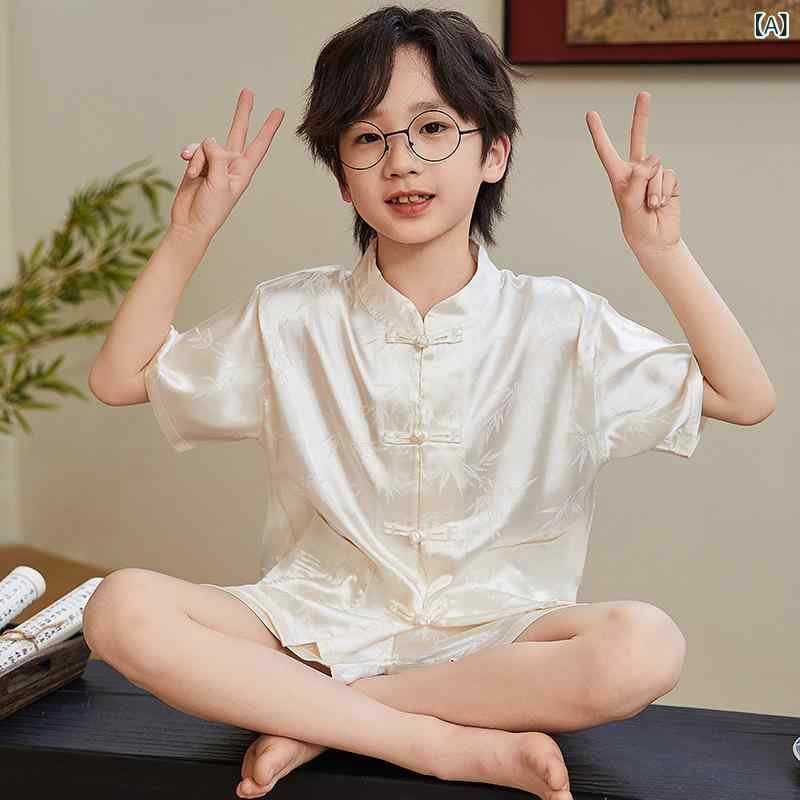 ・カテゴリ: 子供用ルームウェア・主な素材: ポリエステル・素材加工: 柔軟処理・対象性別: 男性・スタイル: エスニック・厚さ: 薄手・柄: 無地・デザイン要素: セットアップ、キュート、カーディガン、親子お揃い、ミリタリー、トレンド・推奨サイズ: 100〜140cm（対象年齢：3〜8歳）
