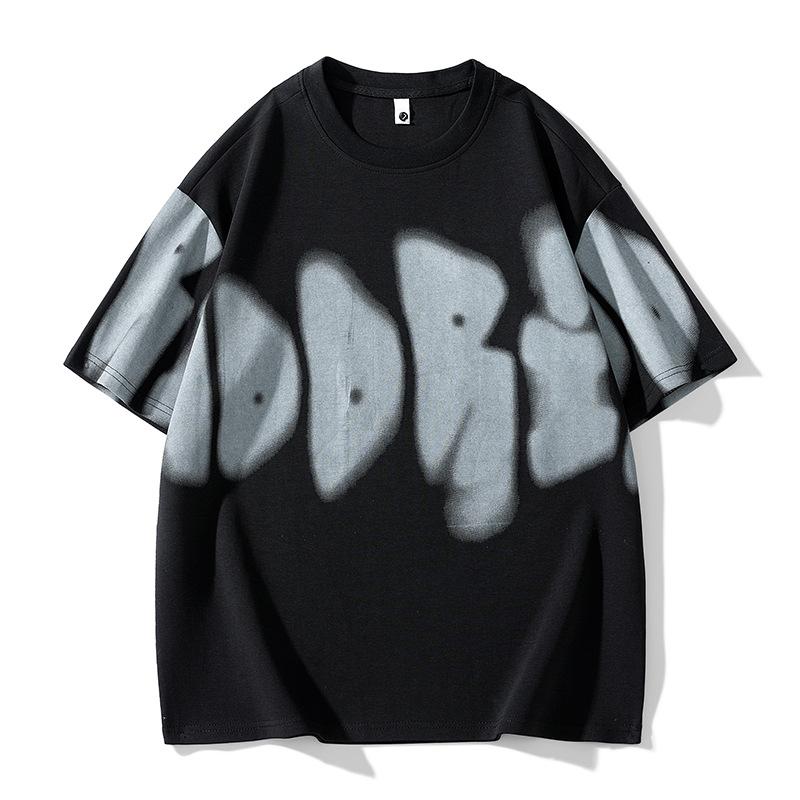 ・カテゴリ: Tシャツ・スタイル: レジャー・主な素材: ポリエステル96%以上・柄: カートゥーン、顔・フィット: ゆったり・袖丈: 半袖・厚み: 普通・カラー展開: ブラック、ホワイト、グレー、カーキ・サイズ展開: M、L、XL、XXL、XXXL、XXXXL、5XL、6XL、7XL、8XL・生地重量: 180-250g・特性: 透気・性別: メンズ