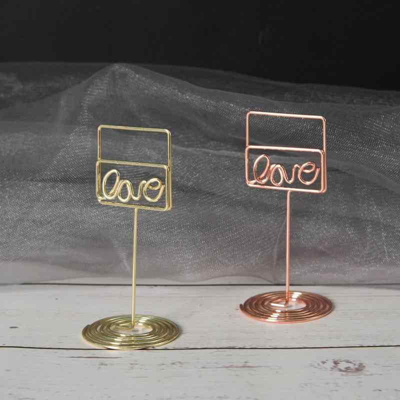 ・素材: 金属・デザイン: カートゥーン・厚さ: 1.5mm・収納容量: 10・カラー展開: ゴールド、ローズゴールド