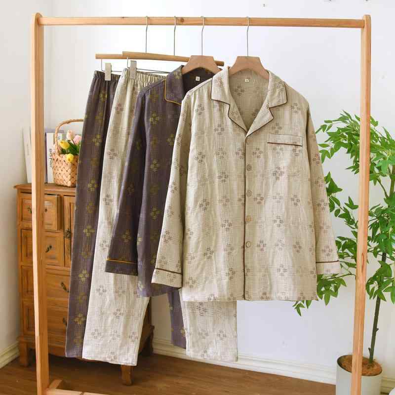 ・カテゴリ: パジャマ・スタイル: 古風・主な素材: 綿・厚み: 薄手 (121-140g/平方メートル)・ネックライン: ターンカラー・袖丈: 長袖・パンツ丈: ロング・機能: 抗菌、通気性・柄: 井洛花・カラー展開: オフホワイト、ブラウン・サイズ展開: M、L、XL・性別: メンズ