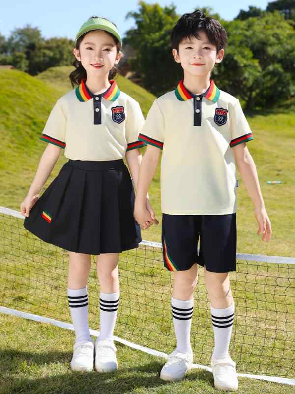 ・カテゴリ: 校服・スタイル: スポーツ・主な素材: 珠地綿65%・着用方法: プルオーバー・構成: 半袖+スカート・カラー展開: ボーイズ、ガールズ・サイズ展開: 100cm、110cm、120cm、130cm、140cm、150cm、160cm、170cm、180cm・性別: 男女共用・対象年齢: 3～8歳