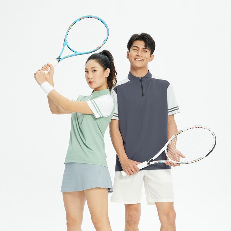 ・カテゴリ: Tシャツ・柄: 切り替え・スタイル: スポーツカジュアル・ネックライン: スタンドカラー・袖丈: 半袖・主な素材: ポリエステル・着用シーン: ランニング、登山、キャンプ、ダンス、球技、ラケットスポーツ・カラー展開: ホワイト、ディープナイトブルー、アイグリーン、キャッスルグレー・サイズ展開: S、M、L、XL、XXL、XXXL