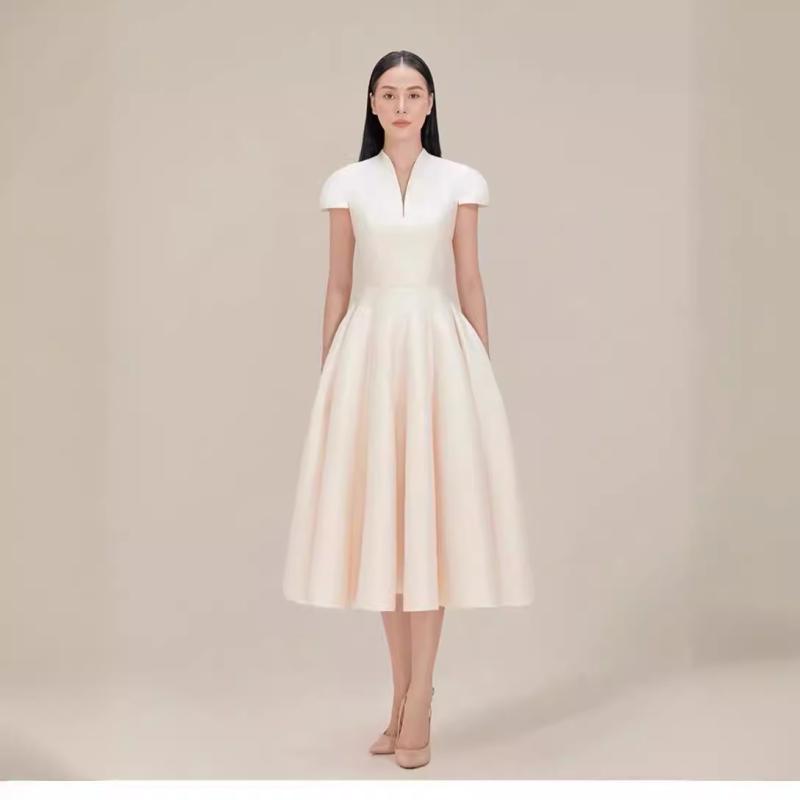 ワンピース レディース 春夏 vネック 半袖 バックファスナー aライン ロング丈 ボリューム チュチュ フレア シフォン 立体 花びら モチーフ エレガント フォーマル ドレス パーティードレス 演奏会 二次会 結婚式 お呼ばれ