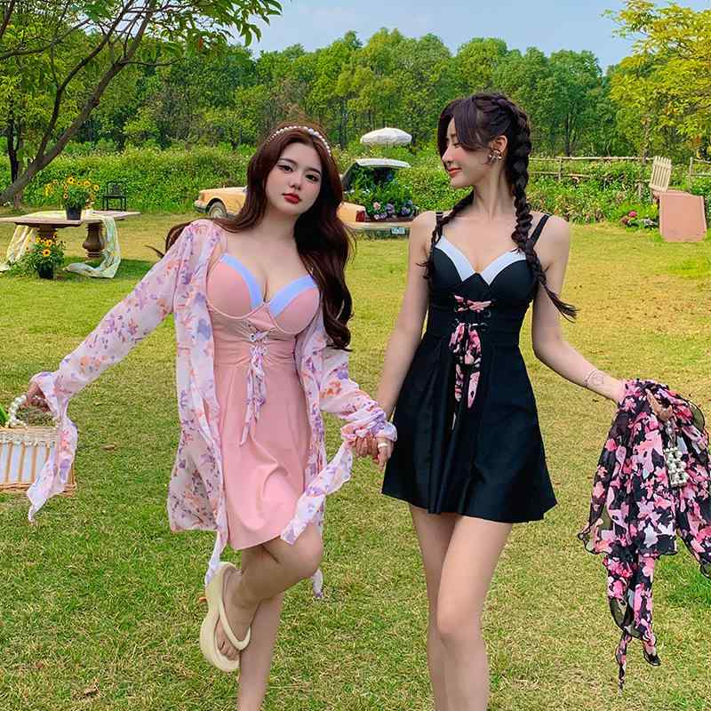 ・性別: 女性・対象年齢: 成年・柄: 無地・仕様: ワイヤーあり、胸パッドあり・素材: ナイロン・素材含有率: 85%・着用シーン: スイミング、水遊び・カラー展開: ブラック、ピンク・サイズ展開: M、L、XL、2XL、3XL、4XL、5XL・袖丈: 長袖・スタイル: ビキニショーツ