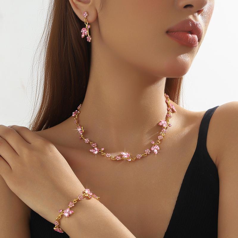 ネックレス レディース アクセサリー 3点セット ピアス ブレスレット 花柄 フラワーモチーフ ラインストーン キラキラ エレガント 上品 フォーマル 結婚式 披露宴 二次会 パーティー ウェディング ジュエリー セット