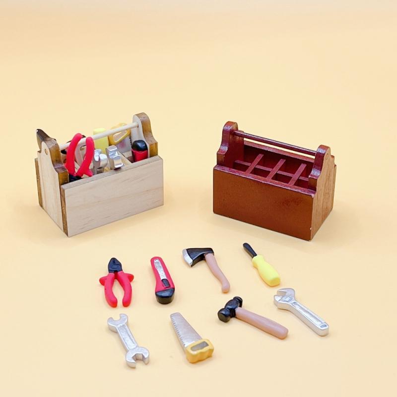 ・素材: 木・カテゴリ: 人形用周辺玩具・カラー展開: 红色工具箱セットアップ、木纹色工具箱セットアップ、红色工具箱（工具なし）、木纹色工具箱（工具なし）・対象年齢: 7〜14歳