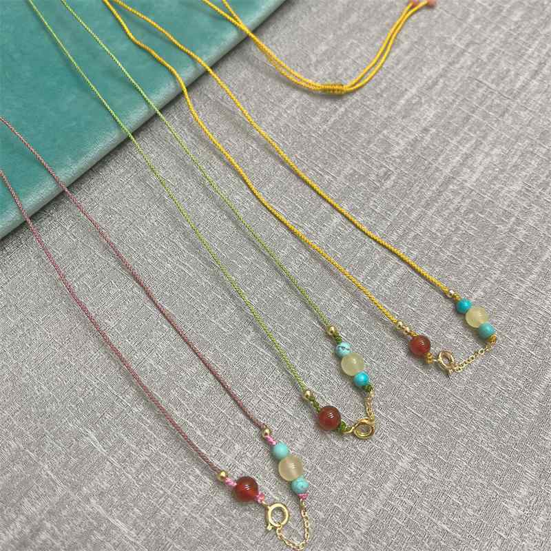 ・種類: ロープ・紐・加工工程: 手編み・素材: 紐・カラー展開: ライトグリーン、イエロー、ダークピンク