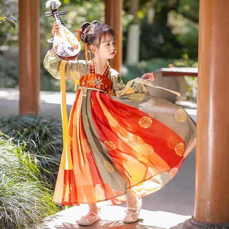 ・カテゴリ: 子供用唐装・民族衣装・スタイル: プリンセス・柄: 無地・セット内容: セットアップ・生地加工: 柔軟加工・素材: ポリエステル30%未満・厚み: 普通・対象性別: 女の子・対象年齢: 3〜8歳・カラー展開: 長楽半袖、長楽長袖、長楽半袖+ストール、長楽長袖+ストール・サイズ展開: 100cm、110cm、120cm、130cm、140cm、150cm、160
