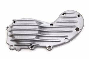 եդȥ५С졼ߥ˥ϡ졼ݡĥȥޥ5ԡɥܥС Finned Retro Cam Cover Gray Aluminum Harley Sportster Trim Mount 5 Speed Bobber