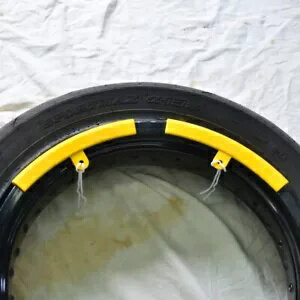 タイヤチェンジャーガードリムプロテクターオートバイゴルフカートポリエチレンゴム Tire Changer Guard Rim Protector For Motorcycles Golf Cart Polyethylene Rubber