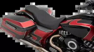 ドラッグ スペシャリティーズ 滑らかな太陽光反射レザー プレデター 2 アップ シート 0801-1269 Drag Specialties Smooth, solar-reflective leather Predator 2-Up Seat 0801-1269