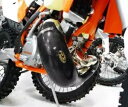P3 カーボンファイバーパイプガード ストックパイプ用 #101044 KTM 200 XC/200 XC-W用 P3 Carbon Fiber Pipe Guard for Stock Pipe #101044 for KTM 200 XC/200 XC-W(2)