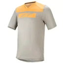 アルパインスターズ ドロップ 4.0 半袖ジャージ - グレー/オレンジ - S 1766220-6004-SM Alpinestars Drop 4.0 Sh...