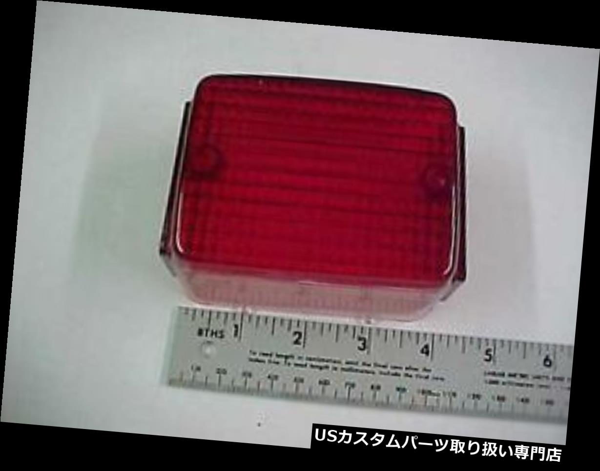 Yamaha/Kawasaki Tail Light Lens 1M1-84521-60カテゴリUSテールライト状態新品メーカー車種発送詳細送料一律 1000円（※北海道、沖縄、離島は省く）商品詳細輸入商品の為、英語表記となります。 Condition: New Brand: Kawasaki Manufacturer Part Number: 1M1-84521-60※以下の注意事項をご理解頂いた上で、ご入札下さい※■海外輸入品の為、NC,NRでお願い致します。■フィッテングや車検対応の有無については、基本的に画像と説明文よりお客様の方にてご判断をお願いしております。■USパーツは国内の純正パーツを取り外した後、接続コネクタが必ずしも一致するとは限らず、加工が必要な場合もございます。■輸入品につき、商品に小傷やスレなどがある場合がございます。■大型商品に関しましては、配送会社の規定により個人宅への配送が困難な場合がございます。その場合は、会社や倉庫、最寄りの営業所での受け取りをお願いする場合がございます。■大型商品に関しましては、輸入消費税が課税される場合もございます。その場合はお客様側で輸入業者へ輸入消費税のお支払いのご負担をお願いする場合がございます。■取付並びにサポートは行なっておりません。また作業時間や難易度は個々の技量に左右されますのでお答え出来かねます。■取扱い説明書などは基本的に同封されておりません。■商品説明文中に英語にて”保障”に関する記載があっても適応はされませんので、ご理解ください。■商品の発送前に事前に念入りな検品を行っておりますが、運送状況による破損等がある場合がございますので、商品到着次第、速やかに商品の確認をお願いします。■到着より7日以内のみ保証対象とします。ただし、取り付け後は、保証対象外となります。■商品の配送方法や日時の指定頂けません。■お届けまでには、2〜3週間程頂いております。ただし、通関処理や天候次第で多少遅れが発生する場合もあります。■商品落札後のお客様のご都合によるキャンセルはお断りしておりますが、落札金額の30％の手数料をいただいた場合のみお受けする場合があります。■他にもUSパーツを多数出品させて頂いておりますので、ご覧頂けたらと思います。■USパーツの輸入代行も行っておりますので、ショップに掲載されていない商品でもお探しする事が可能です!!お気軽にお問い合わせ下さい。&nbsp;