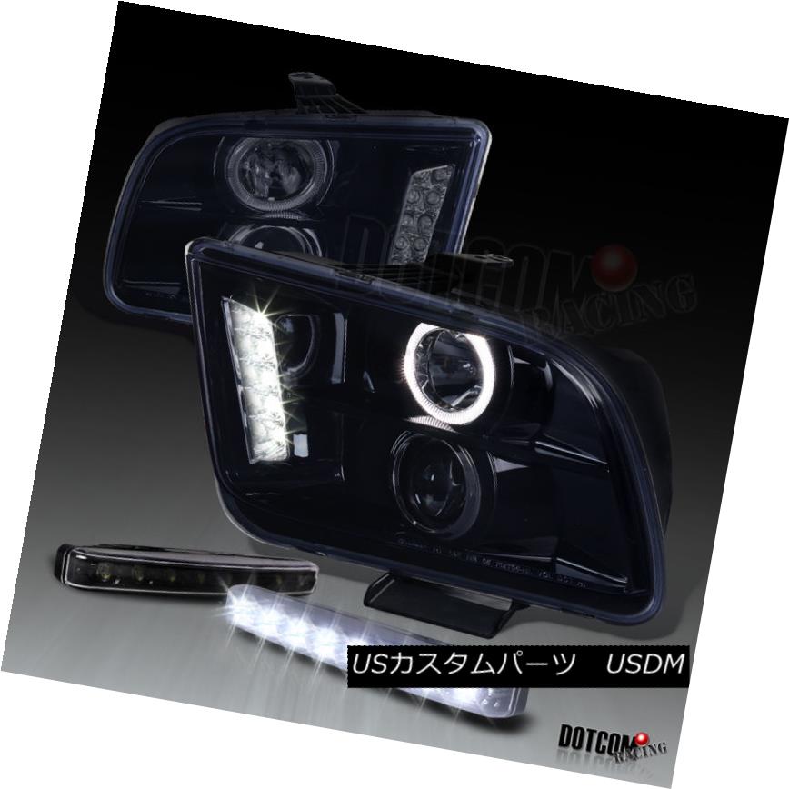 Glossy Black 2005-2009 Mustang Halo Projector Smoke Headlight+LED DRL Fog Lampsカテゴリヘッドライト状態新品メーカーFord車種Mustang発送詳細送料一律 1000円（※北海道、沖縄、離島は省く）商品詳細輸入商品の為、英語表記となります。 Condition: New Brand: Dotcomracing IS-Other Part Number: FO2503215/FO2503231/FO2503302 Manufacturer Part Number: DC-L18B-LHPMST05GTM Office hours: Monday-Friday 9am-5pm PST Interchange Part Number: 4R3Z13008AA/7R3Z13008C/7R3Z13008A Handling time: Same day if paid before 12pm PST Other Part Number: OEM#FO2503215/FO2503231/FO2503302 Return shipping: Free return shipping for lower 48 states Placement on Vehicle: Left, Right, Front, Rear Money back or item exchange: Yes, within 60 days after receiving item Warranty: Yes 90 day replacement warranty: Yes Surface Finish: Glossy Black Housing Smoke Lens SAE/DOT compliant: Yes IS-Interchange Part Number: 4R3Z13008AA/7R3Z13008C/7R3Z13008A UPC: 684758649089【商品に関する詳しい説明につきましては、質問欄よりお問い合わせください。】※以下の注意事項をご理解頂いた上で、ご入札下さい※■海外輸入品の為、NC,NRでお願い致します。■フィッテングや車検対応の有無については、画像と説明文よりお客様の方にてご判断をお願いしております。■USのカスタムパーツは国内の純正パーツを取り外した後、接続コネクタが必ずしも一致するとは限らず、加工が必要な場合がございます。■商品説明文中に英語にて”保障”に関する記載があっても適応はされませんので、ご理解ください。■初期不良（到着より7日以内）のみ保証対象とします。ただし、取り付け後は、保証対象外とします。■海外倉庫から到着した製品を、再度国内で検品を行い、日本郵便または佐川急便にて発送となります。■お届けまでには、2〜3週間程頂いております。ただし、天候次第で多少遅れが発生する場合もあります。■商品落札後のお客様のご都合によるキャンセルはお断りしておりますが、商品落札金額の30％の手数料をいただいた場合のみお受けいたします。■他にもUSパーツを多数出品させて頂いておりますので、ご覧頂けたらと思います。■USパーツの輸入代行も行っておりますので、ショップに掲載されていない商品でもお探しする事が可能です!!お気軽にお問い合わせ下さい。&nbsp;