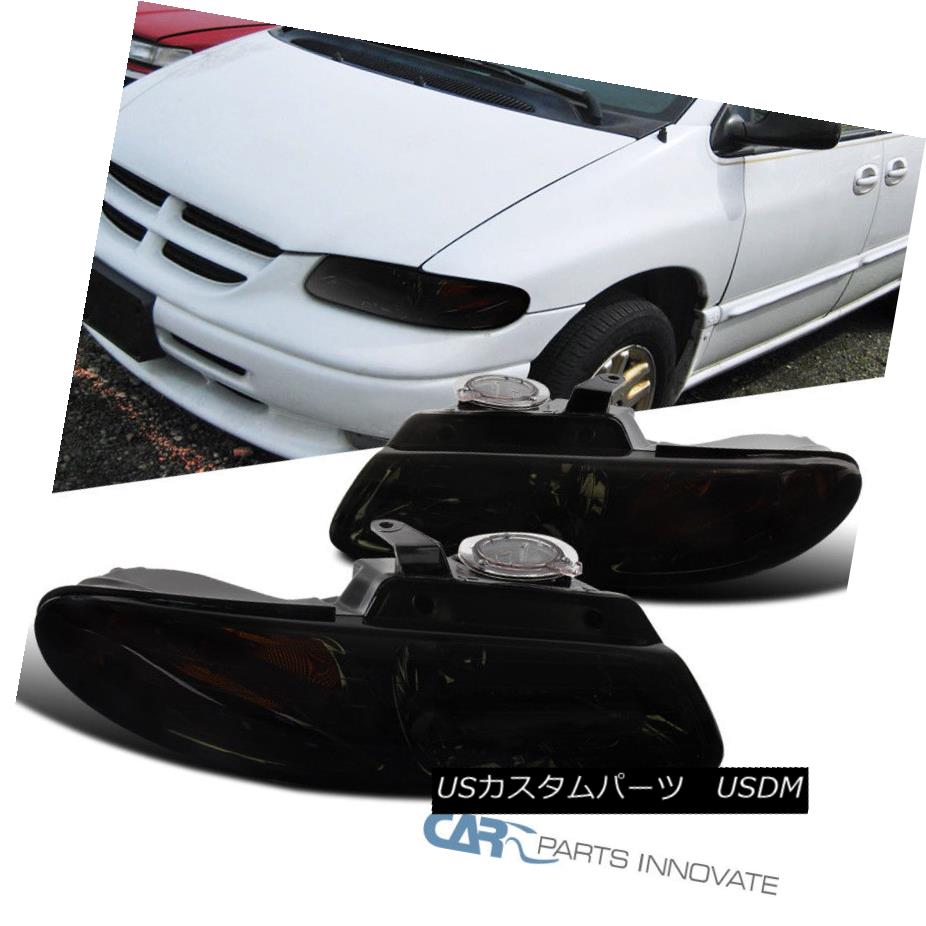 ヘッドライト 96-00 Caravan Town & Country Grand Voyager Replacement Smoke Euro Headlights 96-00キャラバンタウン＆amp; カントリーグランドボイジャー交換スモークユーロヘッドライト