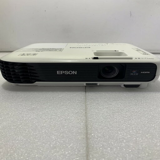 【中古品 】EPSON データプロジェクター EB-S04 HDMI,VGA出力対応 SVGA 3LCD方式(3原色液晶シャッター式投映方式) 【中古品 】EPSON データプロジェクター EB-S04 HDMI,VGA出力対応 SVGA 3LCD方式(3原色液晶シャッター式投映方式)