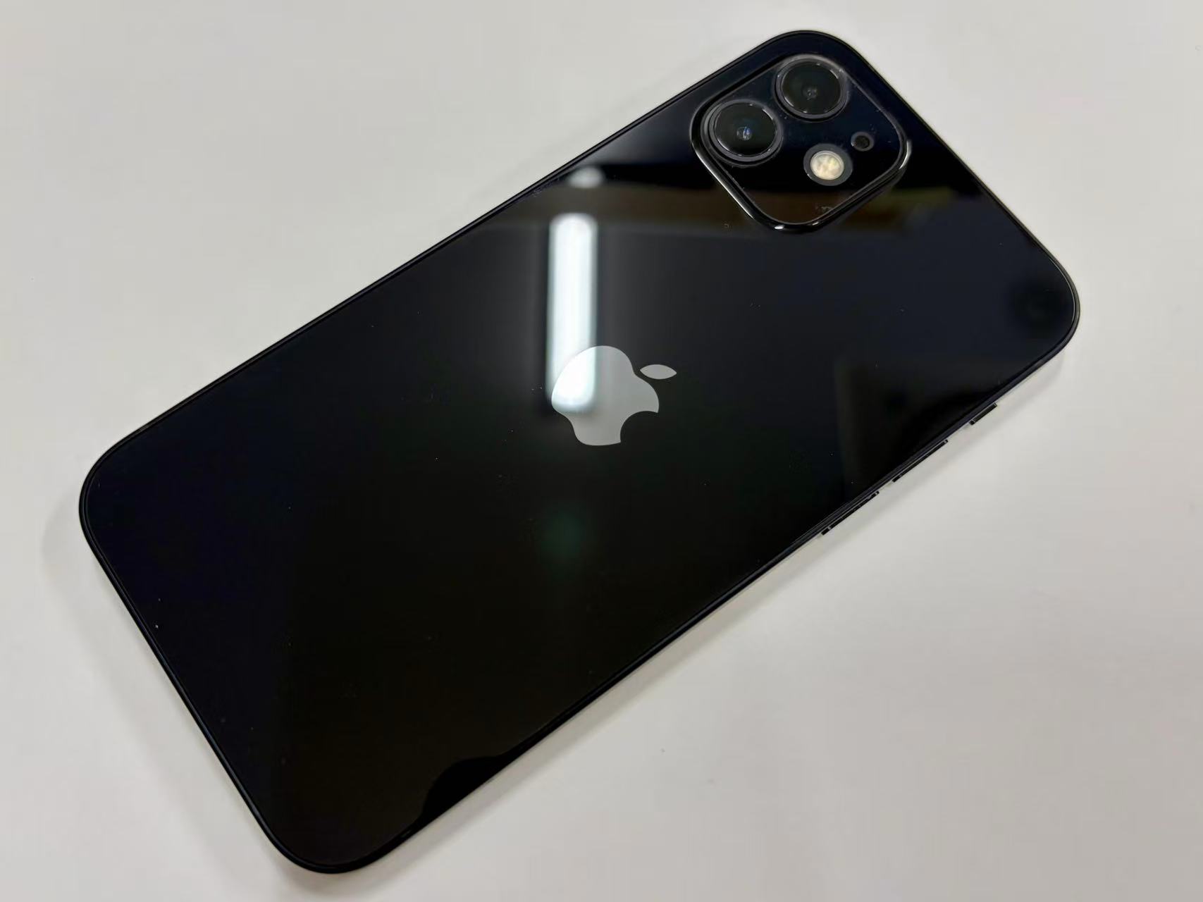 セイモバイル★【中古Bランク】 SIMフリー iPhone 12 64GB ブラック
