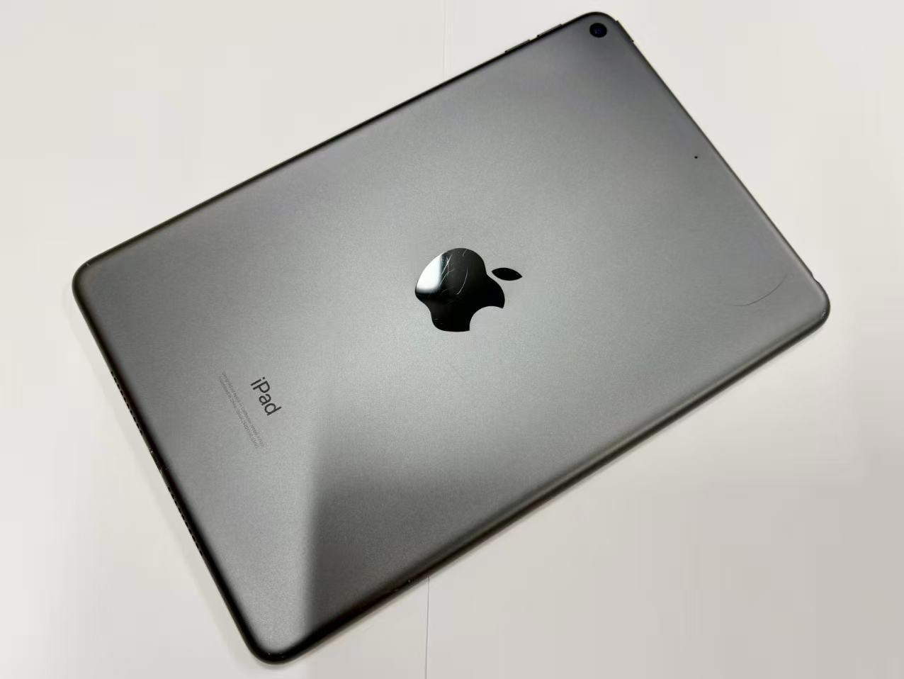 セイモバイル★ 【中古：Bランク】 iPad mini 第5世代 Wi-Fiモデル 64GB MUQW2J/A スペースグレイ
