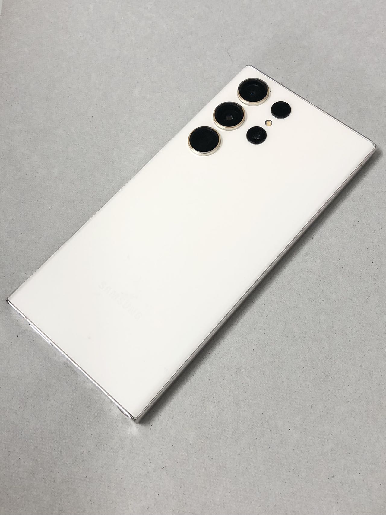 Rakuten - 【中古B】 国内SIMフリー Galaxy S23 Ultra 5G [クリーム] SM-S918N