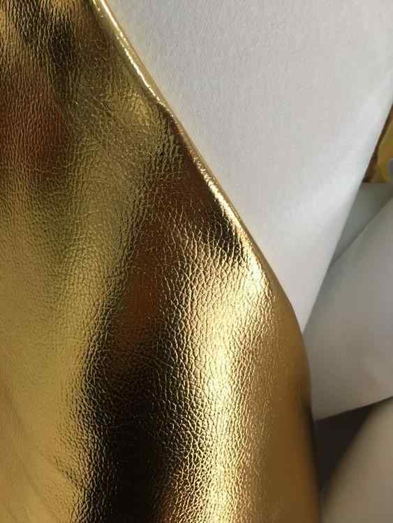 本革 ハンドメイド DIY 革 生地、 ハンドバッグ、 ソフトレザー、 背景の 壁、 ソファ、 引き戸、 合成..