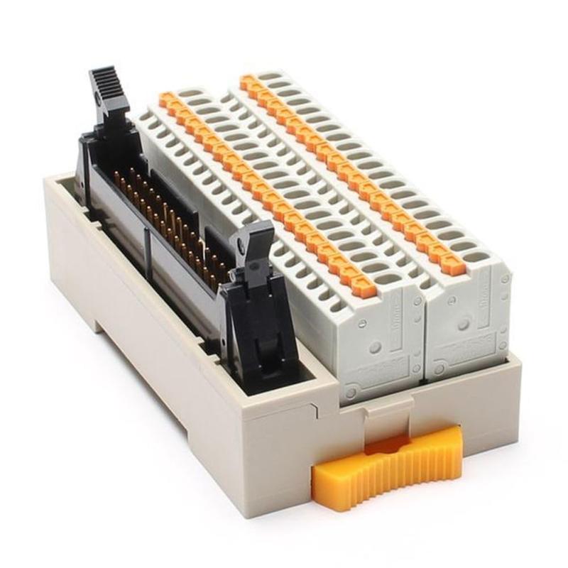 東洋技研 PCXV(PLC対応モデル)シリーズ コネクタ端子台 横型 O1/MIL40極 入力用 PCXV-1H34-TB40-K2●入数(個):1<br>●取付方向:縦型<br>●結線タイプ:K2/入出力タイプ<br>●コネクタメーカー:ヒロセ電機(株)<br>●コネクタ仕様:MIL<br>●PLCメーカー:キーエンス(株)<br>●PLCシリーズ:KV-1000、KV-3000/5000/5500、KV-Nano<br>●端子台極数:34<br>●端子間ピッチ(mm):3.5<br>●取付方法:DINレール取付のみ