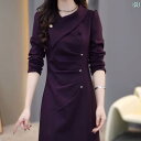 2025年春の新作シックでエレガントな高級繊維を使用したファッショナブルなドレス。シルエットが美しくスリムに見えるデザイン。