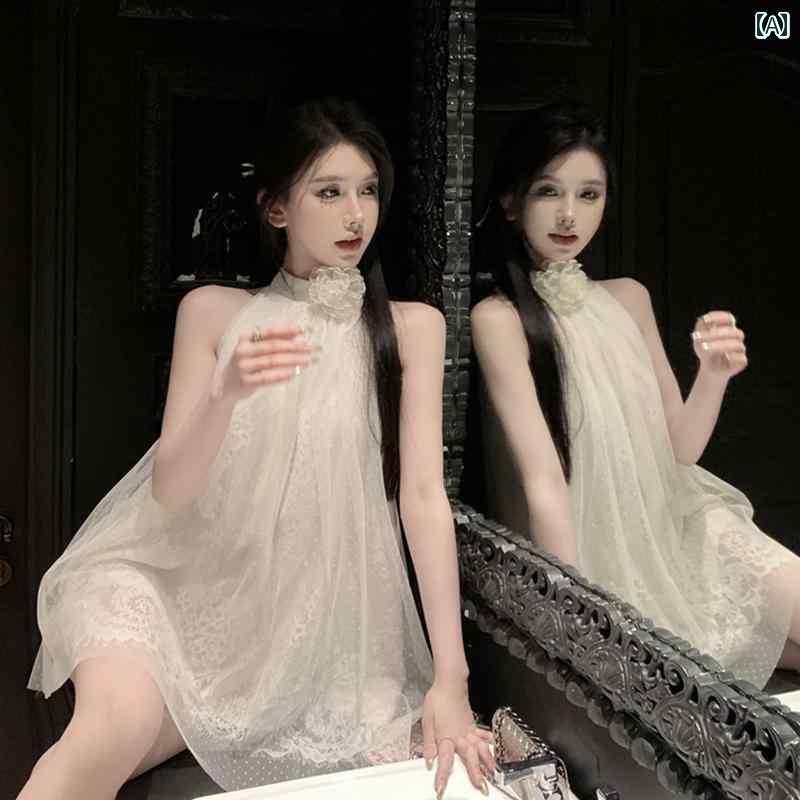 レディース ドレス おしゃれ 山茶花柄のエレガントな肩出しのAラインワンピースは、レースが上品な印象を与える女性向きのショートスカートです。夏に優しい雰囲気を演出します。