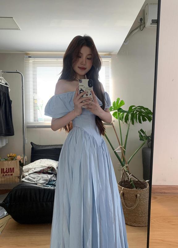 ワンピース ドレス レディース 2024年夏の新作、ブルーカラーの蓮の葉袖ワンショルダーワンピース。フランス風のレトロな高級感があり、ウエストを引き締めるデザインで品のある印象を与えるロングドレスです。