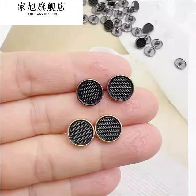 ボタン　ラウンド　アクセサリー メンズシャツ用の 高級 金属 ボタン 精巧 オイル テクスチャ 合金 あらゆる 種類の 衣類用 ボタンが 売れています。