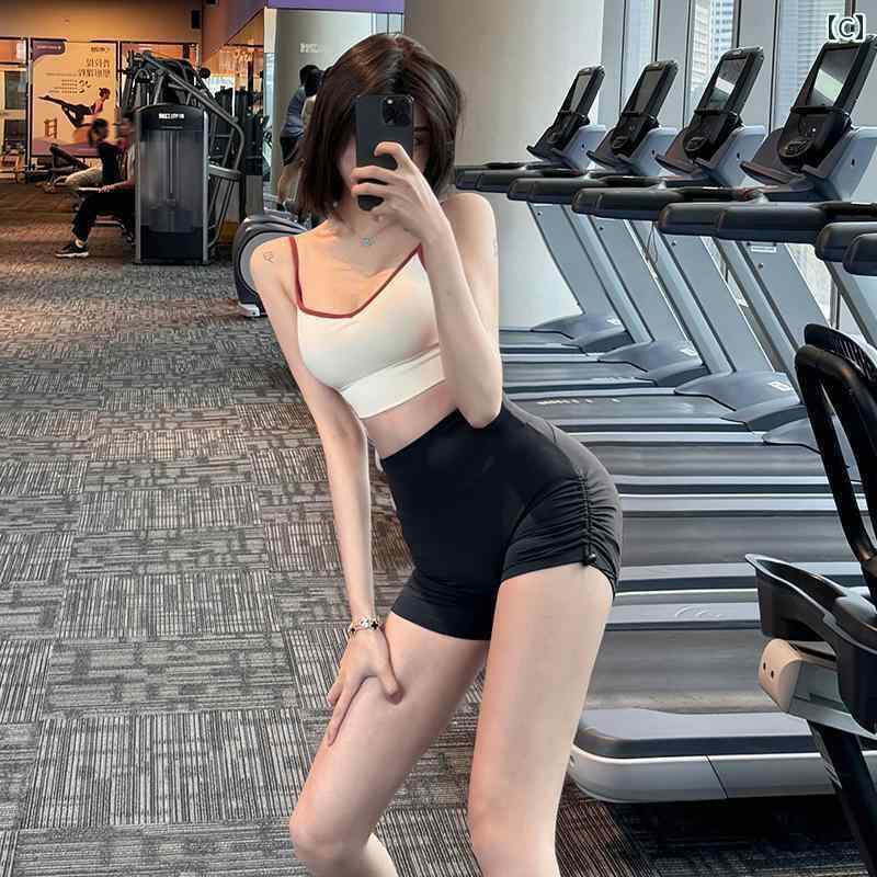 （同梱不可） 神戸生絲　あし笑顔/かかとが踏めるルームシューズ3L KT-1 ブラック 使い方が2通り