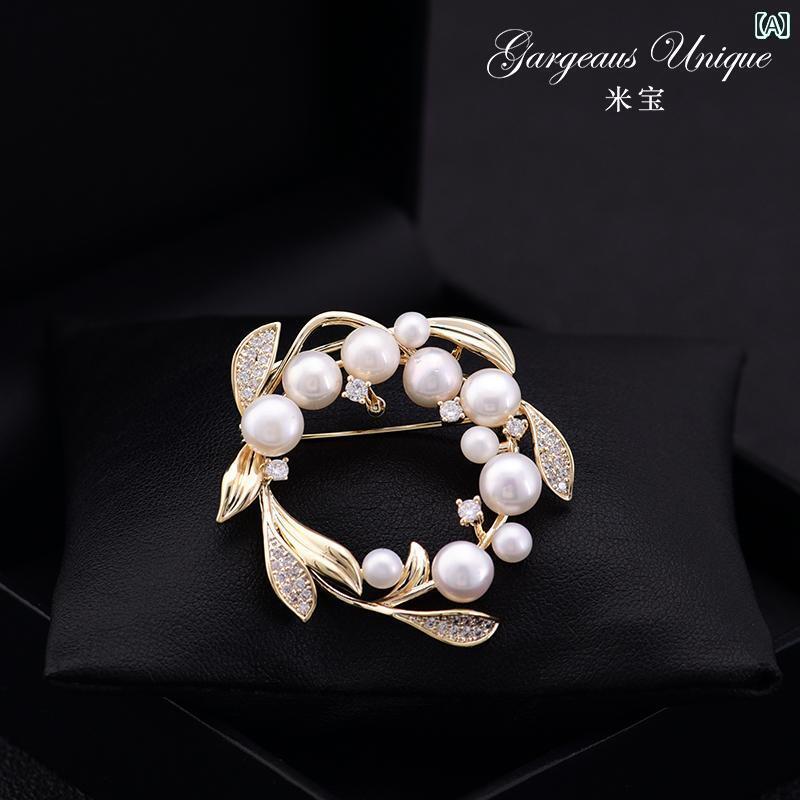 アクセサリー　パール　ジュエリー 韓国 ライト 高級 ハイエンド パール スーツ コサージュ レディース ネック ライン 固定 ピン バックル 多彩な 花の ブローチ