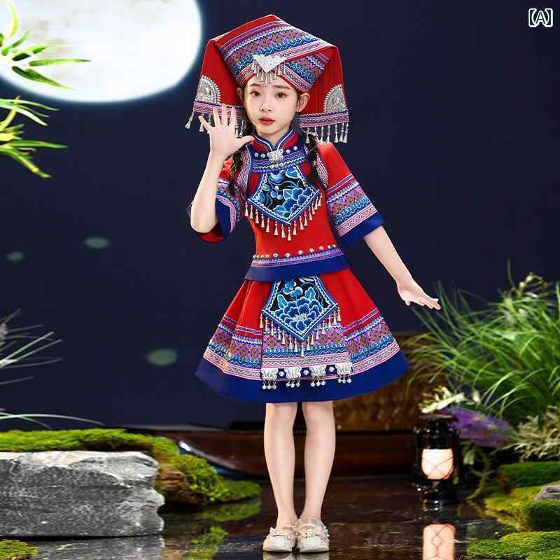 フィギュア　スケート　トレーニング 広 西 チワン 族 3月 3日 児童 少数 民族 歌 節 ダンス パフォー..