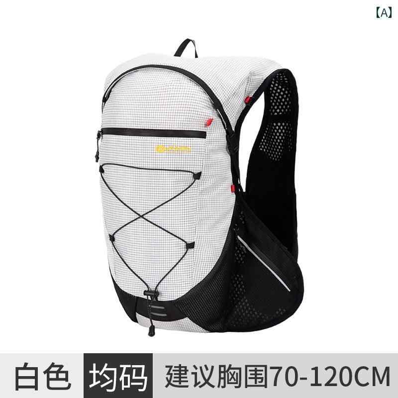 Anmeilu クロス カントリー ランニング バック パック アウトドア ランニング バック パック超 軽量 登山 ハイキング マラソン サイクリング ウォーターバッグ バック パックブランド: アンメイルー商品番号: 8019市場投入時期: 2024年秋原産地：中国対象者：ユニセックス素材：ナイロンキャリングシステム：樹脂メッシュ適用シナリオ：ランニングバッグ容量:シングルバックパックセット1:(バックパック トレッキングポールバッグ) セット2:(バックパック 2L ウォーターバッグ) セット3:(バックパック 500ML ソフトウォーターボトル * 2) セット4:(バックパック トレッキングポールバッグ 2L ウォーターバッグ) セット5:(バックパック トレッキングポールバッグ 500ML ソフトウォーターボトル * 2) セット6:(バックパック トレッキングポールバッグ 2L ウォーターバッグ 500ML ソフトウォーターボトル * 2)色の分類: チェック柄ホワイト - ワンサイズ、チェック柄ブラック - 男女兼用ワンサイズ、チェック柄パープル - 男女兼用ワンサイズ、チェック柄ブルー - 男女兼用ワンサイズ、チェック柄レッド - 男女兼用ワンサイズ、チェック柄イエロー - 男女兼用ワンサイズ、チェック柄男女兼用