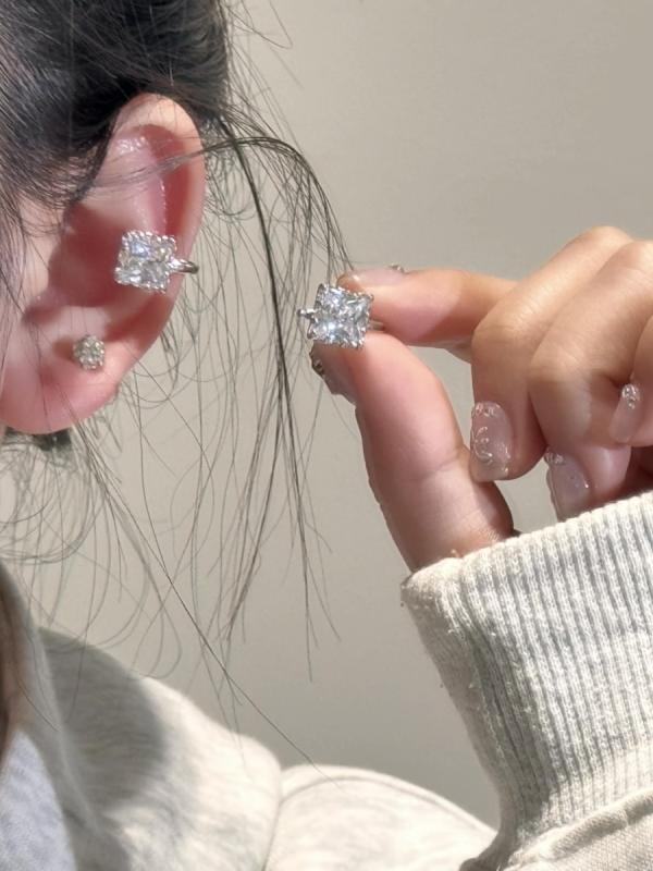 ピアス イヤリング 女性用 多 用途の小さな 角 砂糖〜 積み重ね 可能な 耳 クリップ、 ピアス 穴の な..