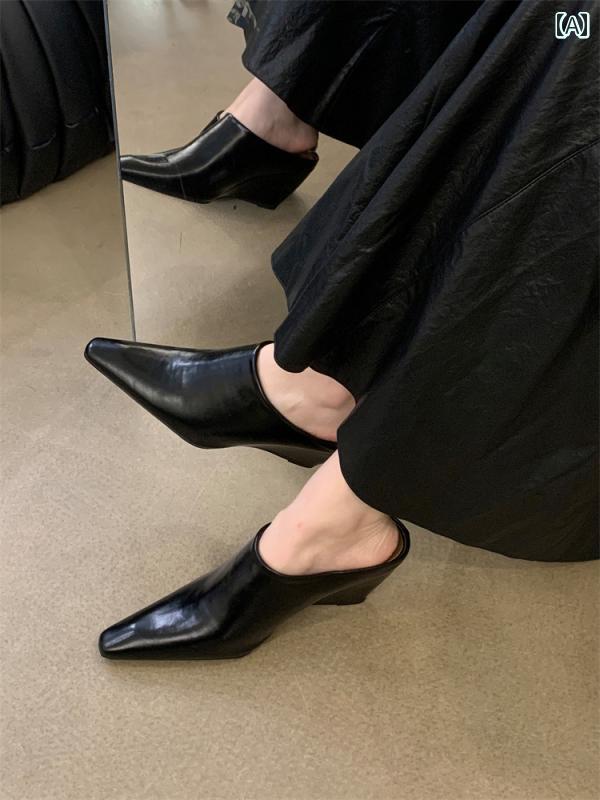 レディース ハーフ スリッパ 香港の超 ソフトレザー ハイヒール クローズド トゥ ハーフ スリッパ レディース 2025 新作 スクエアトゥ ウェッジ ヒール アウトドアウェア 気質 レイジー ミュール