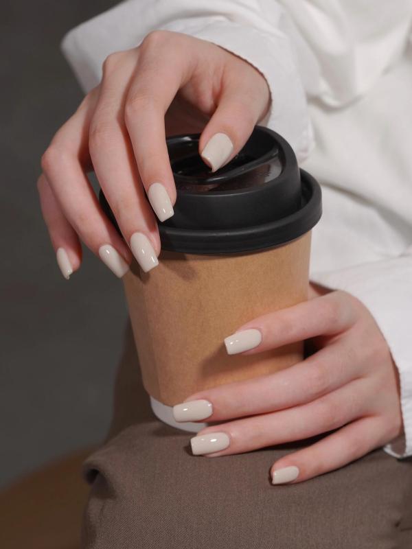 ネイルアート 2025 乳 白色の ウェアラブル ショート 仕上げ パッチ 長持ち ホワイトニング つけ 爪 妊婦用 写真 撮影用 上級 ネイルチップ