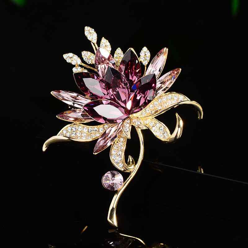 コサージュ アクセサリー ブローチ コサージュ アクセサリー ブローチ 高級な 絶妙な クリス タル ブローチ 女性の 豪華な 気質の 雰囲気の ある コート ...