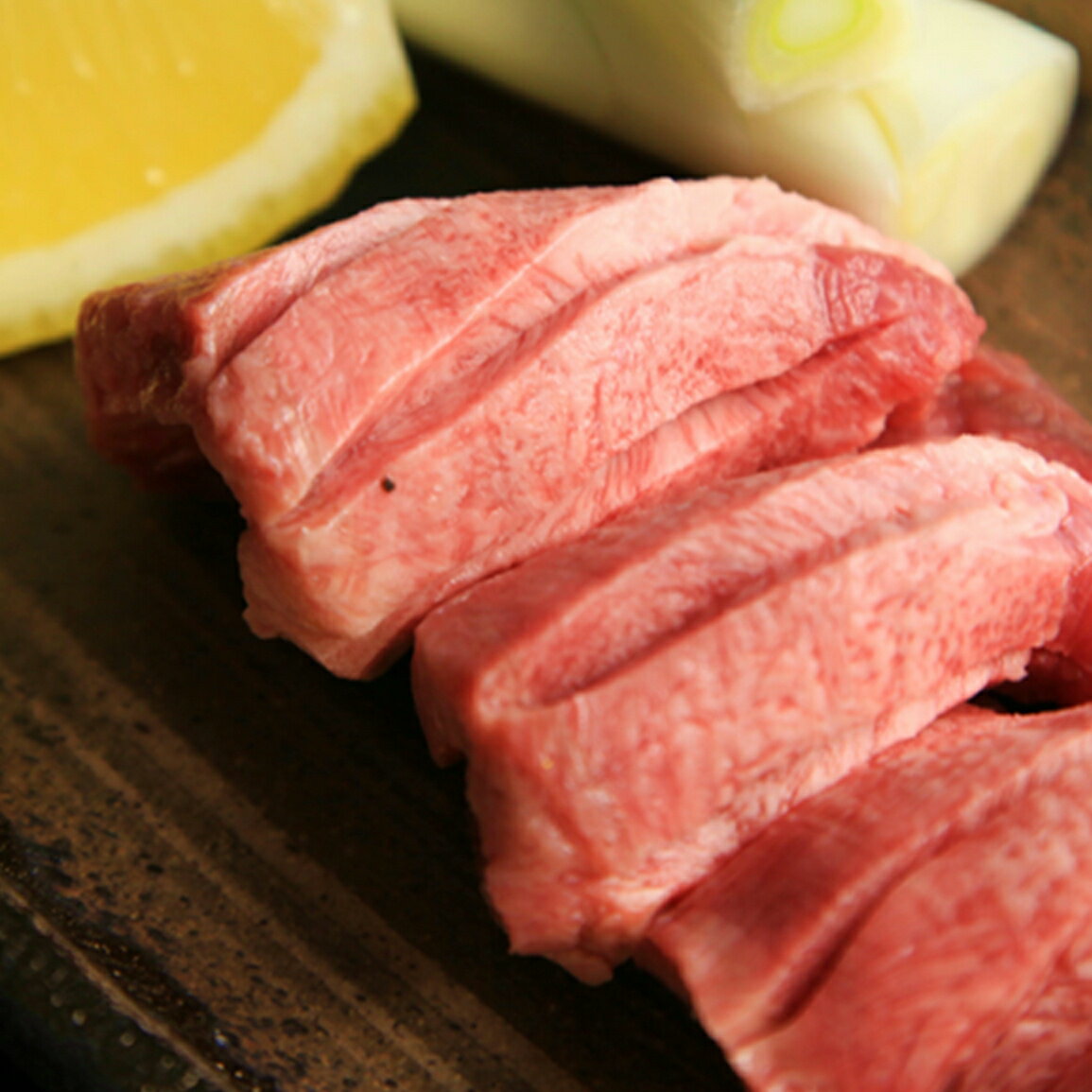 特別選別 極上牛たん 高級焼き肉店仕様 約1kg おつまみ 高級 ギフト お取り寄せグルメ お取り寄せ 牛タン 厚切り 送料無料