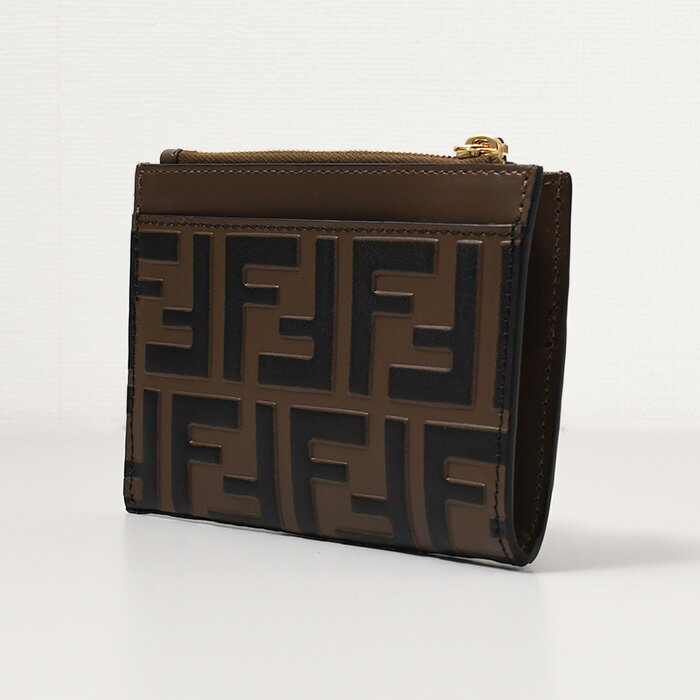 【最大5,000円OFFクーポン】FENDI フェンディ コインケース カードケース 財布 FFダイヤモンド ジップカードケース 8M0507 ADYM レディース ブラウン ベージュ レザー ロゴ ミニ財布