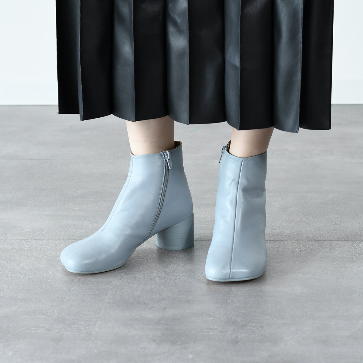 【全品P10倍】MM6 MAISON MARGIELA エムエムシックス メゾン マルジェラ ブーツ アナトミックブーツ S59WU0234 P3628 レディース アンクルブーツ ライトブルー レザー spcp