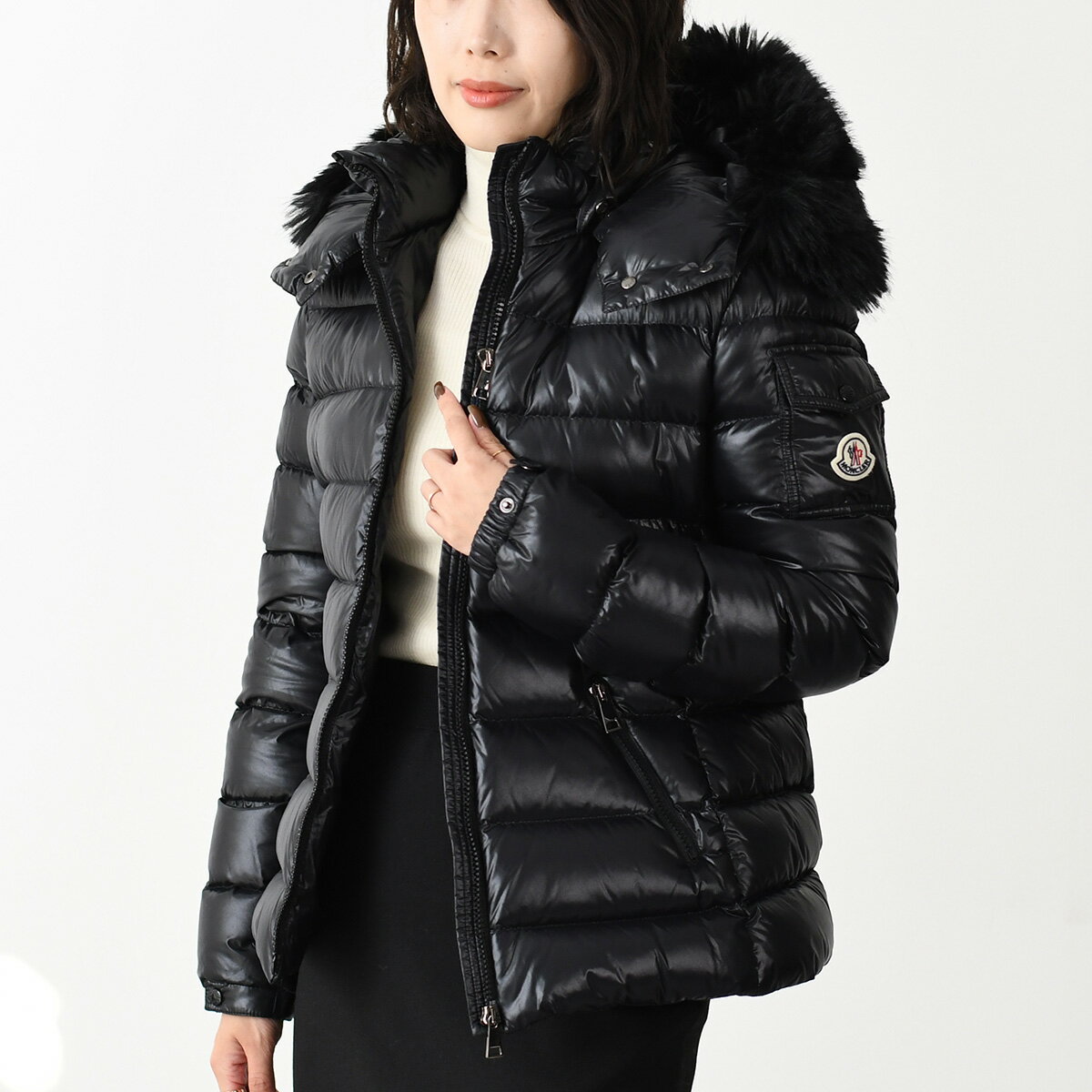 MONCLER モンクレール ダウン アウター バディエフ Badyf ショートダウンジャケット 1A001665963V レディース ブラック ナイロン ルーズフィット 防寒 秋冬のサムネイル