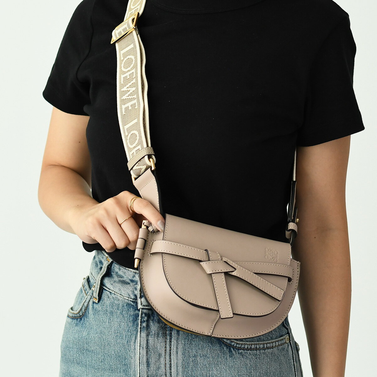 LOEWE ロエベ GATE ゲート デュアル MINI ミニ ショルダーバッグ A650N46X13 アナグラム ロゴ ベージュ ウエストポーチ ミニ SAND ベージュのサムネイル
