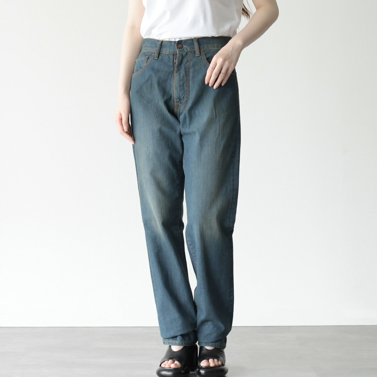 【20％OFF対象＆P10倍】MAISON MARGIELA メゾン マルジェラ デニム ジーンズ パンツ アメリカーナ ウォッシュジーンズ S51LA0172 S30876 レディース ブルー ユーズド加工 ストレートデニム ステッチ ボトムス