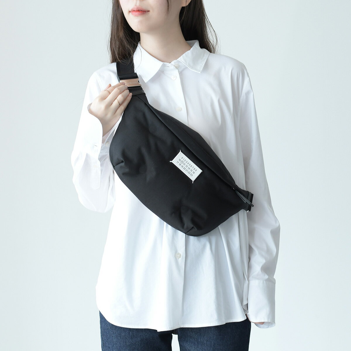 MAISON MARGIELA メゾン マルジェラ バッグ グラムスラム ナイロン ベルトバッグ SB1WB0007 P1511 レディース ユニセックス ブラック カジュアル ボディバッグのサムネイル
