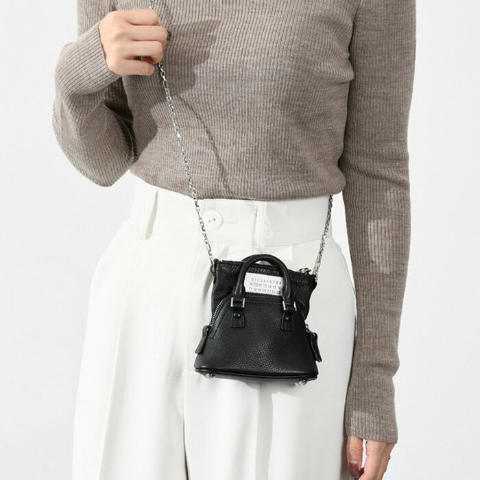 MAISON MARGIELA メゾン マルジェラ バッグ 鞄 ショルダーバッグ 5AC SB1WG0022 P10348 レディース ブラック ミニバッグ レザー ロゴのサムネイル