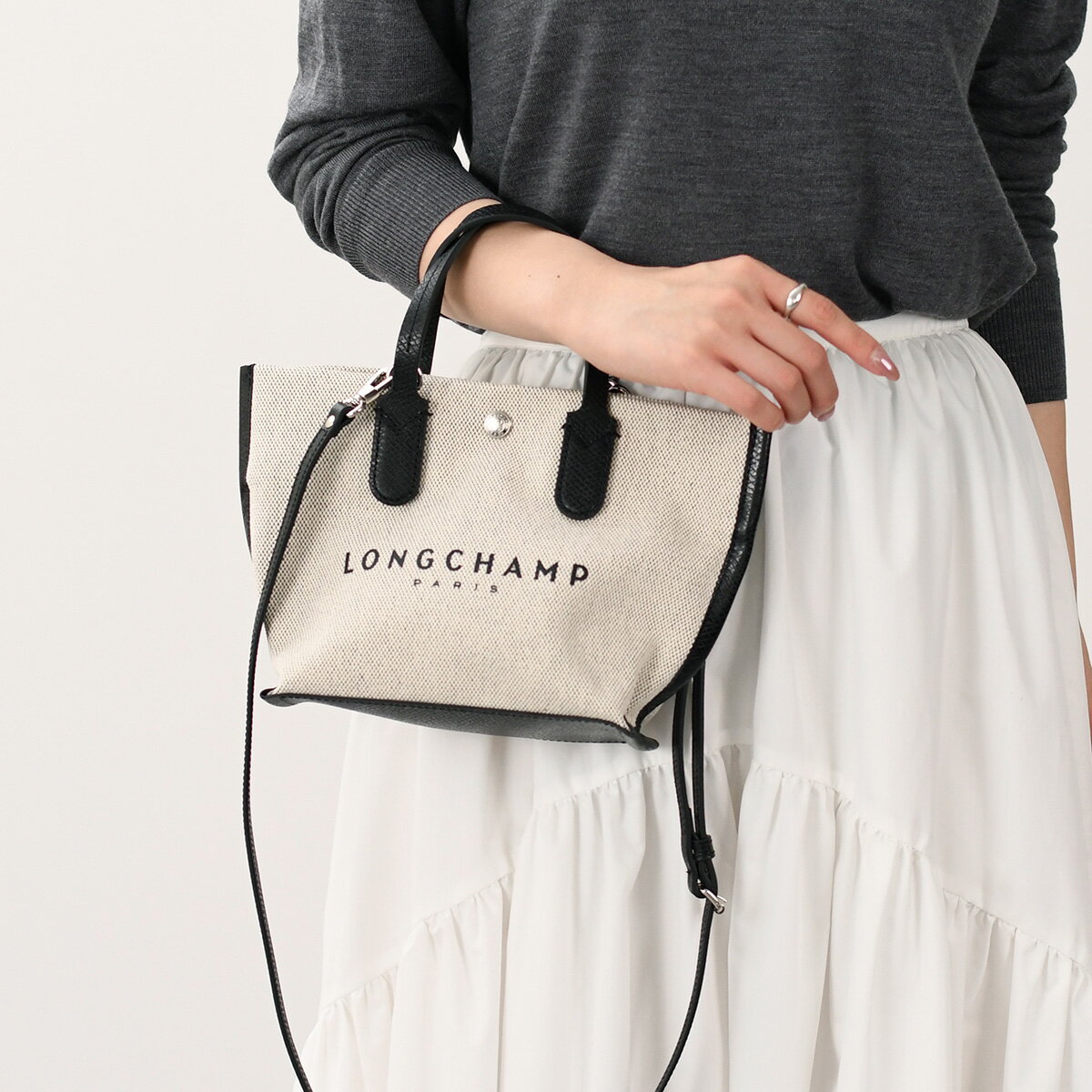 LONGCHAMP ロンシャン バッグ ショルダーバッグ エッセンシャル XS トップハンドルバッグ 10259 HSG レディース ホワイト ベージュ キャンバス地 スナップボタン ストラップ ミニバッグ 2WAYのサムネイル
