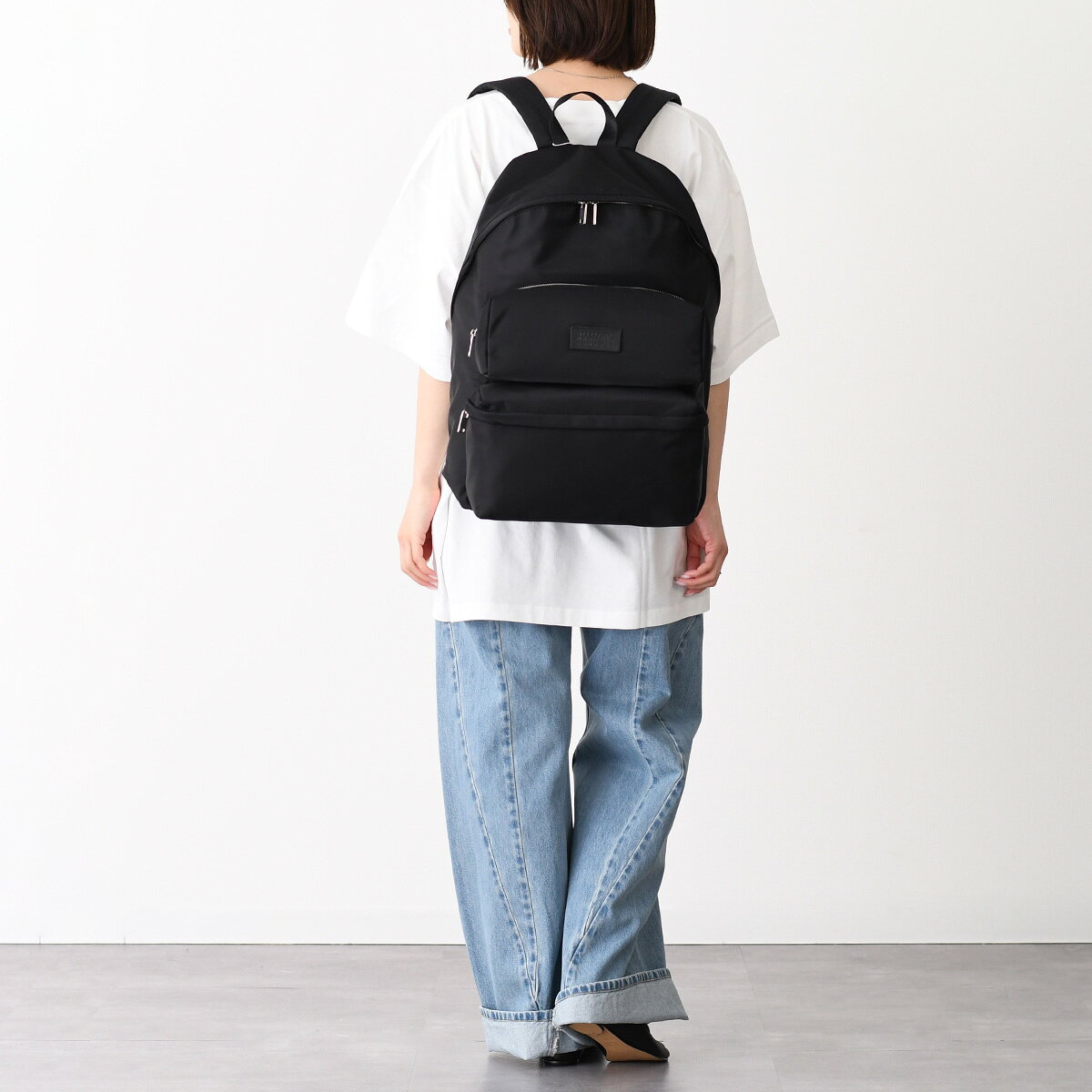 【10/7発送予定｜P5倍】MM6 MAISON MARGIELA エムエムシックス メゾン マルジェラ リュック ニューメリック 3ポケット バックパック SB5WA0006 P8504 レディース ユニセックス ブラック ナイロン ジッパー開閉 A4収納可能 再入荷 select-felice2017-10010932 セレクトショップFELICE サンプル画像3